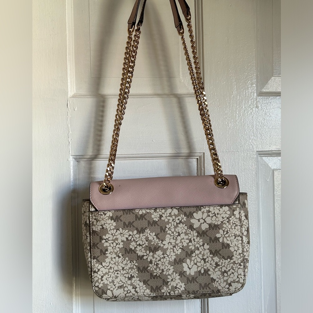 MICHAEL KORS Limited Edition BRANDI Crossbody. Beautiful purse